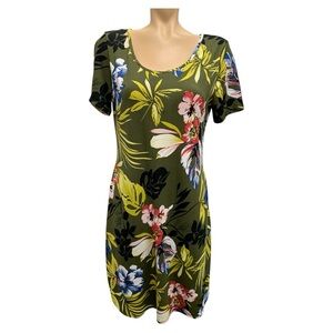 Mandee size Medium